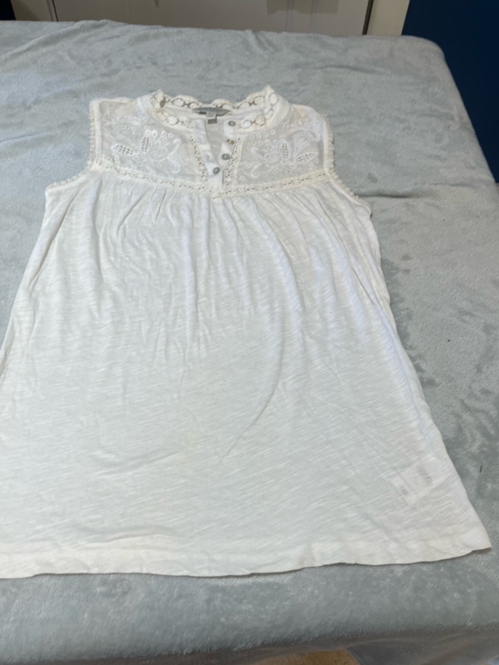 Lucky Brand White Sleeveless Lace Yoke Henley Tee